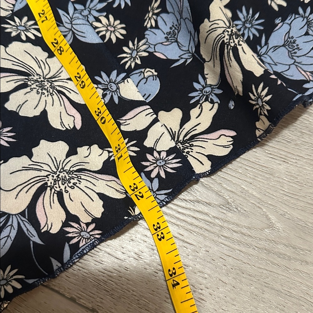 Navy and Cream Floral A-Line Skirt size XS - Picture 7 of 8